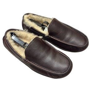 Ugg Ascot Slipper in China Tea Size 8